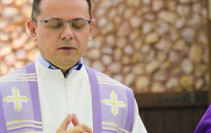 Celebrado pelo Bispo Dom Odelir, novo padre é apresentado em SMO