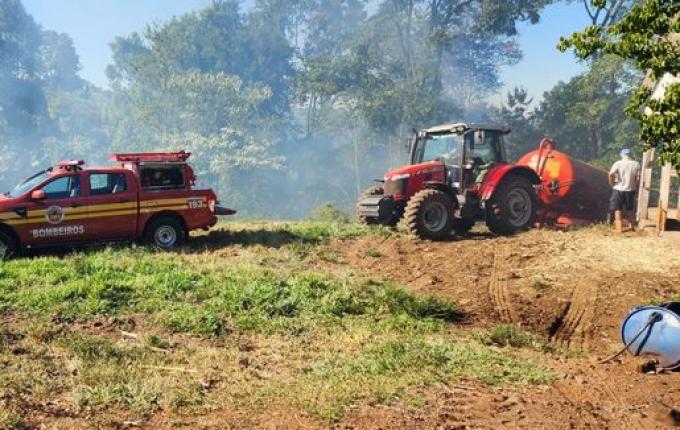 Incêndio no interior de Itapiranga atinge quatro hectares de mata nativa