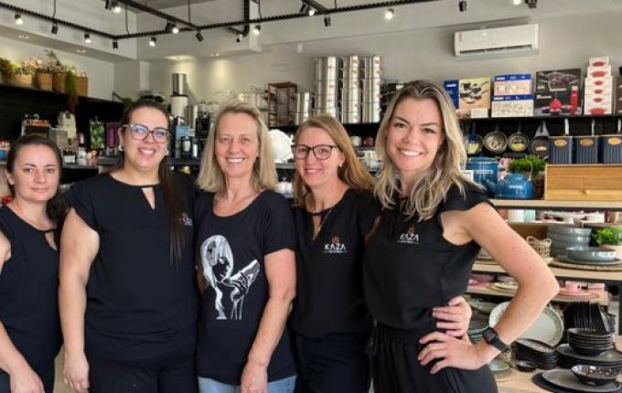 Kaza Divina inaugura loja em SMO