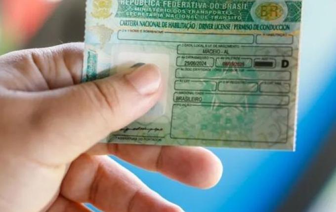 Lula lança novas regras da CNH que podem baratear habilitação em até 80%