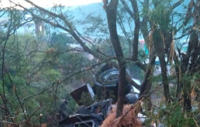 Acidente deixa duas pessoas feridas na SC-157