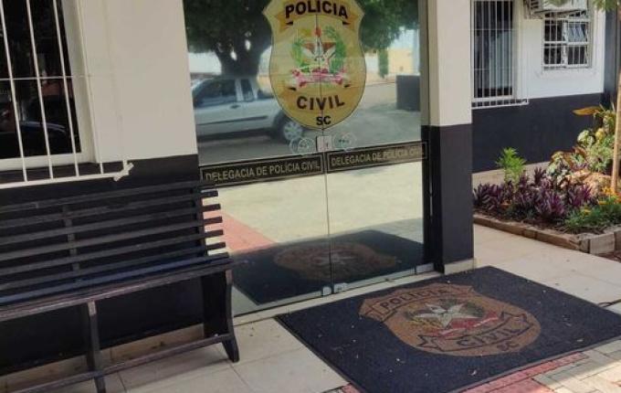 Quatro pessoas são condenadas a 40 anos de prisão por tráfico de drogas