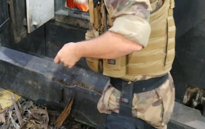 Polícia Militar de SMOeste incinera drogas apreendidas