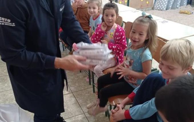 Saúde de SJCedro promove educação em higiene para crianças de Mariflor