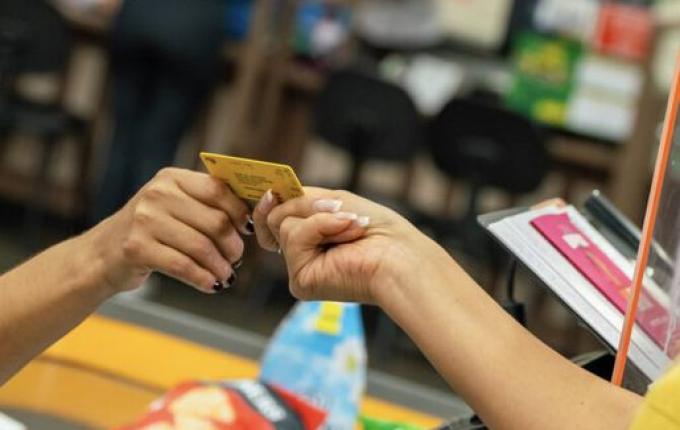 Supermercados de SMO esperam aumento de vendas para o Natal, diz ACATS