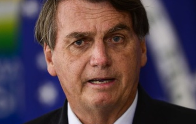 Bolsonaro sanciona perdão de até 99% em dívidas do Fies