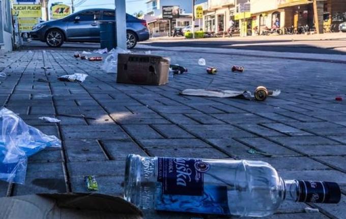 Mais de 40 pessoas já foram autuadas pelo consumo de bebidas alcoólicas em SMOeste