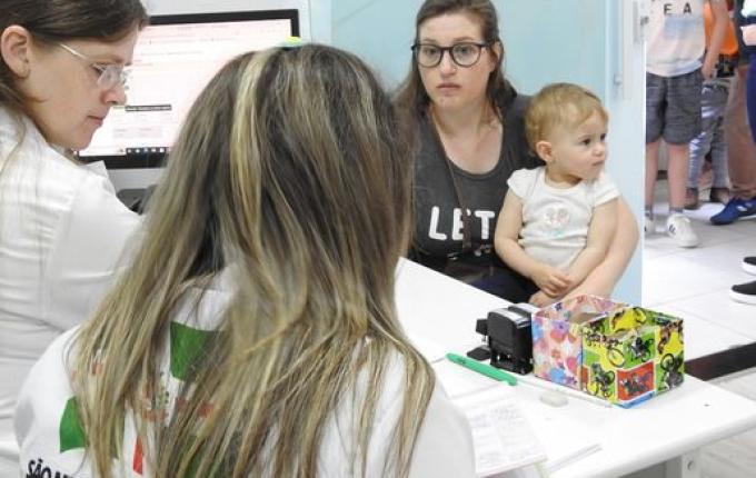 Saúde atende 360 crianças e adolescentes no Dia D de Multivacinação em SMO