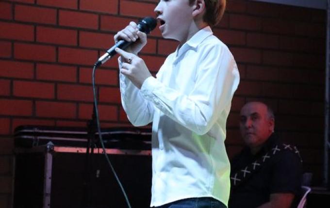 Canta Saltinho 2025 destaca talentos locais em noite de música e emoção