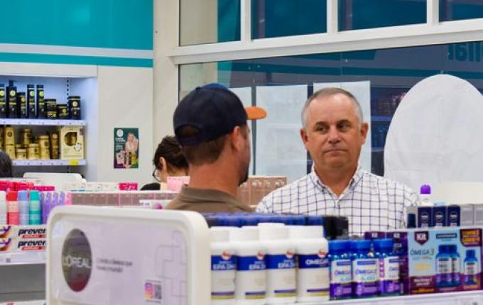 Farmácia São Miguel comemora 24 anos de história; fotos