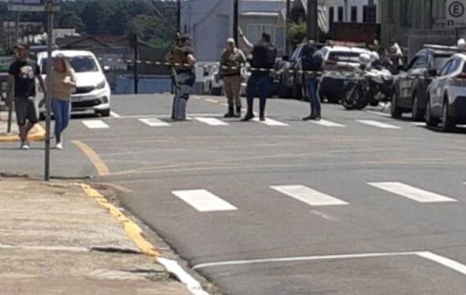 Gerente, esposa e filha são feitos reféns em tentativa de assalto a banco