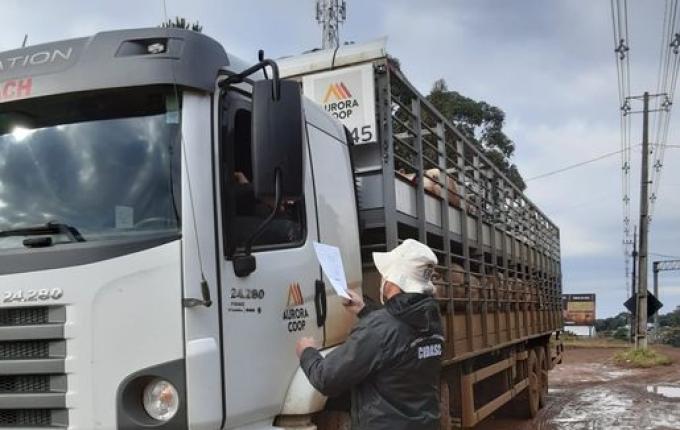 Cidasc reforça segurança sanitária com fiscalização em Descanso e SMOeste