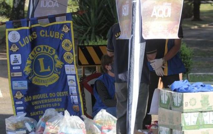 Lions e Leo Clube arrecadaram mais de seis toneladas de alimentos