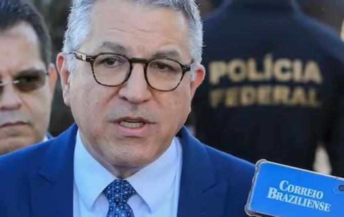 Taxa de 20% sobre compras internacionais até US$ 50 terá vigência em agosto