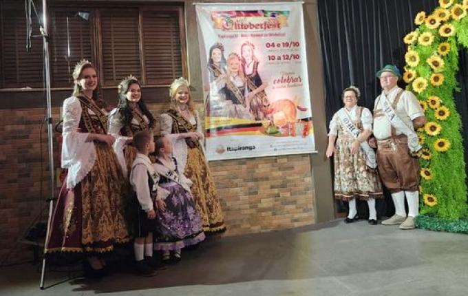 Traje oficial e cartaz da 46ª Oktoberfest de Itapiranga são lançados