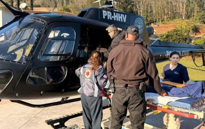 Mulher com suspeita de AVC é levada de helicóptero de Modelo para Chapecó