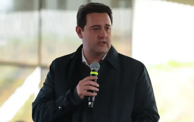 Desistência de Ratinho Jr. foi sacramentada nas 24 horas antes do anúncio