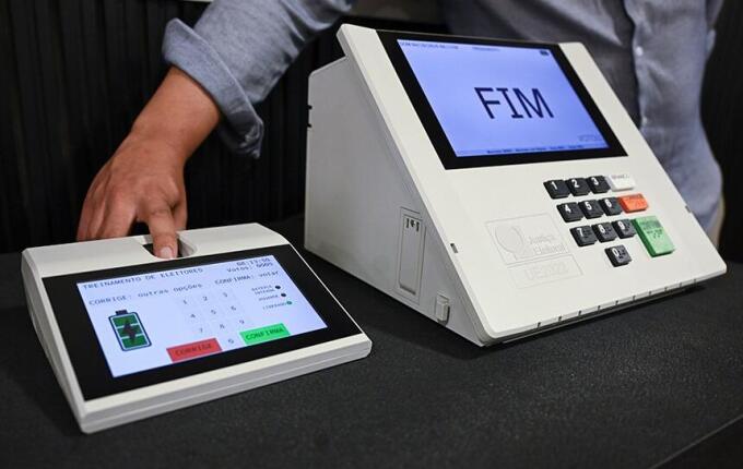 Flávio vence em 289 cidades de SC no segundo turno; Lula vence em seis municípios
