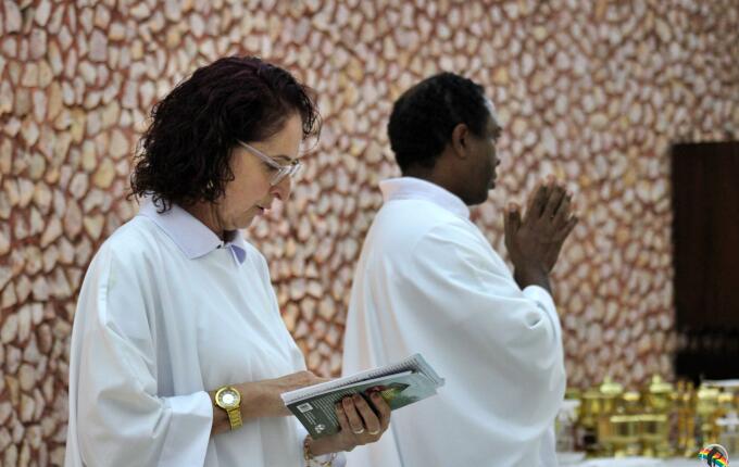 Missa de Lava-Pés abre celebrações do Tríduo Pascal em São Miguel do Oeste