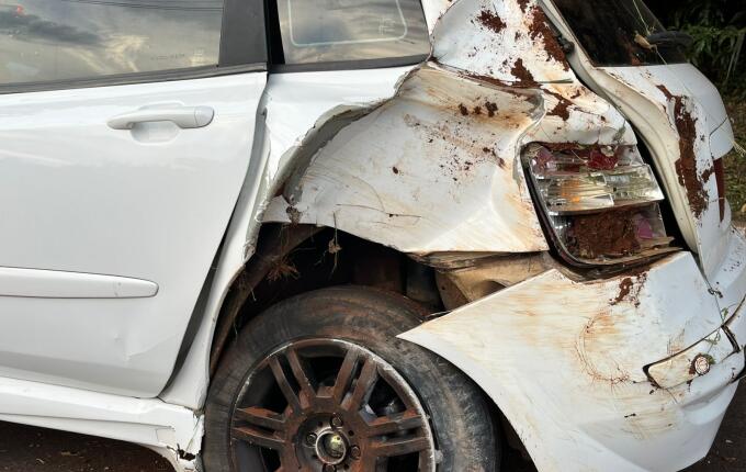 Homem foge de abordagem, sofre acidente e é preso com cocaína na Willy Barth