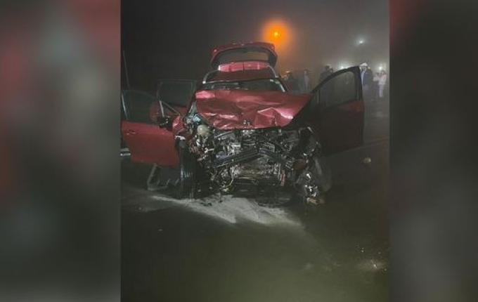 Mulher sofre ferimentos graves em colisão frontal na BR-282