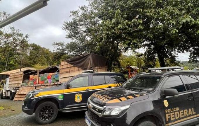 Ação conjunta PRF e PF faz a maior apreensão de maconha do ano em SC