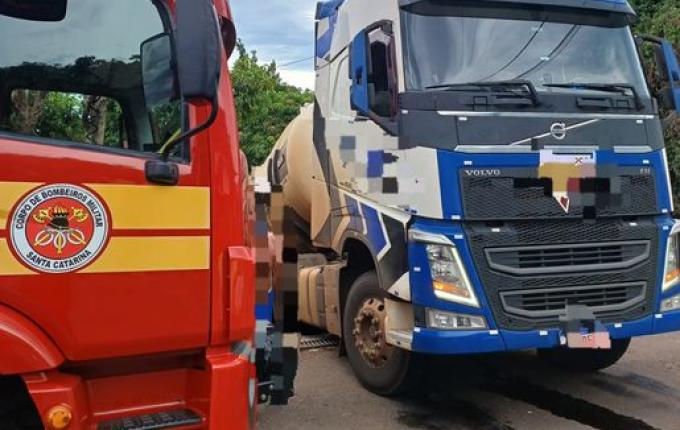 Vazamento de carga de óleo mobiliza forças de segurança em Itapiranga