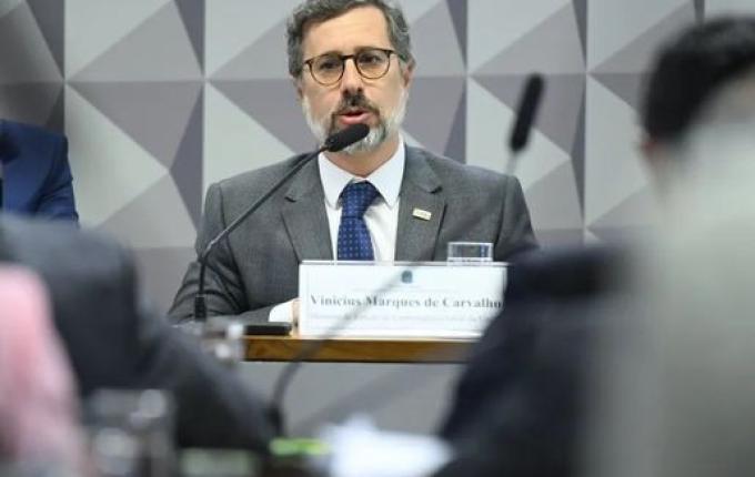 Ministro diz que em prol de sigilo não alertou governo sobre fraude no INSS