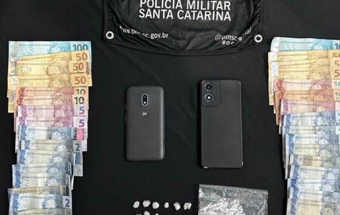 PM encontra crack e prende mulher por tráfico em São Miguel do Oeste