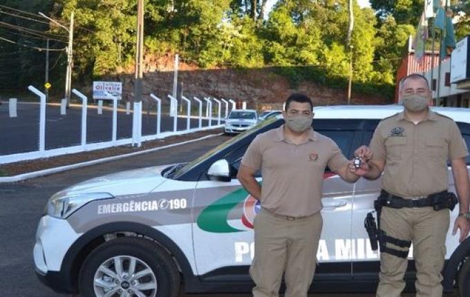 Polícia Militar recebe viatura para Proerd