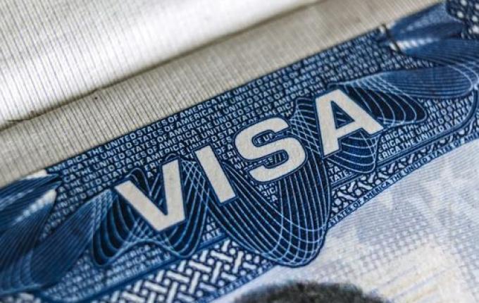 EUA ampliam critérios de saúde para negar vistos e incluem casos de obesidade grave