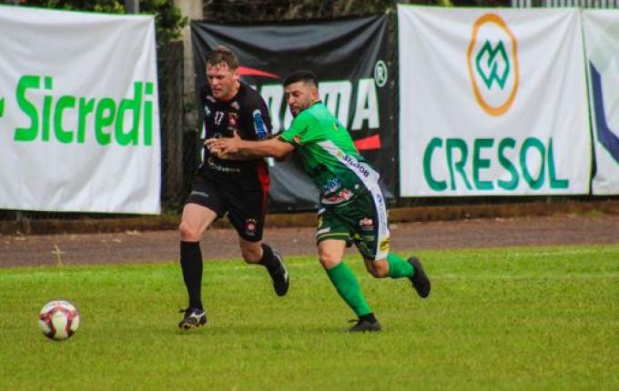 Em casa, Ouro Verde vence Guarani e recupera liderança da Taça Unsa Bier
