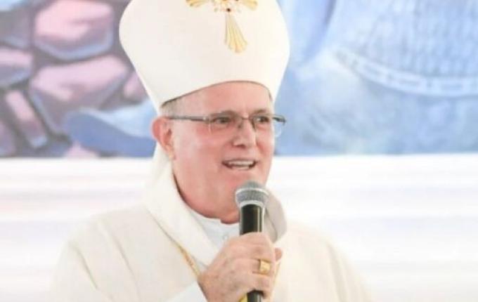 Arcebispo de Chapecó deixa UTI após complicações de malária