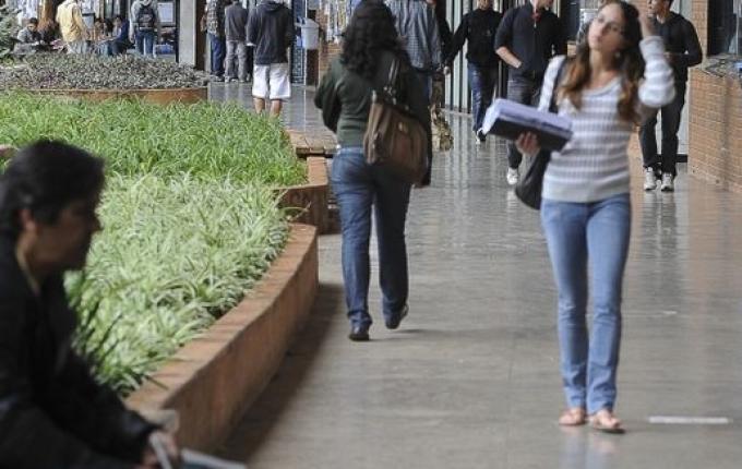 Faculdade Gratuita vai beneficiar mais de 30 mil alunos catarinenses em 2023