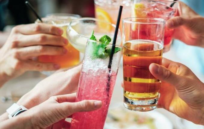 Uso abusivo de álcool entre brasileiras cresce 4,25% em dez anos