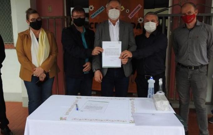 Assinada Ordem de Serviço para reforma e ampliação da antiga creche do centro