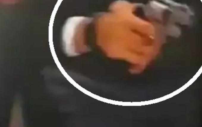 VÍDEO: Vereador saca arma e aponta para ‘colega’ durante sessão