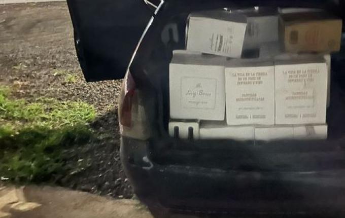 PM apreende mais de R$ 130 mil em vinhos sem nota fiscal em São Miguel do Oeste