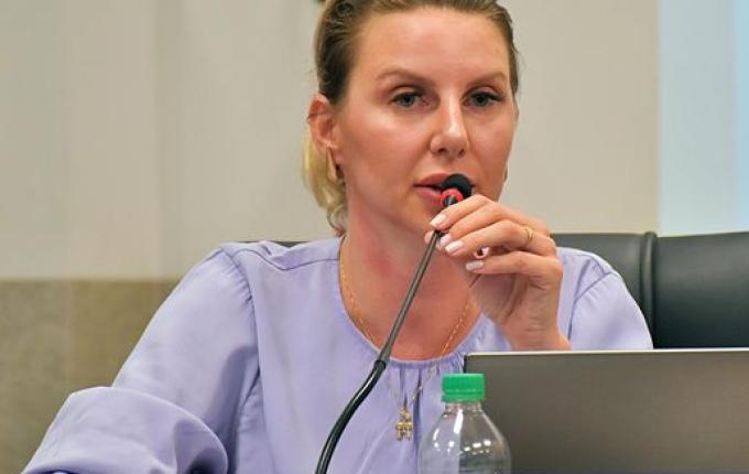 Vereadora pede melhorias em salão comunitário da Linha Dois Irmãos em São Miguel do Oeste