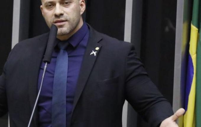 Perdão a Daniel Silveira é "surreal", dizem ministros do STF