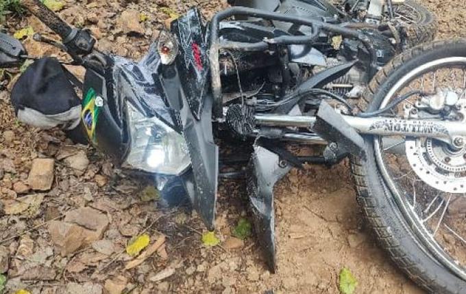 Colisão entre carro e moto deixa uma pessoa ferida em Iporã do Oeste
