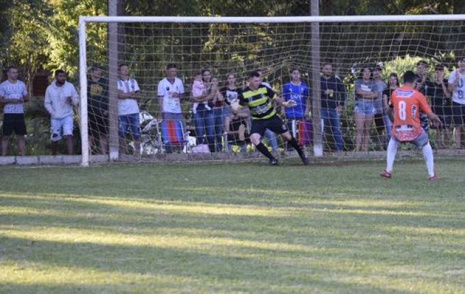 Pérola e Grêmio da Canela estão na final do Municipal de SMO