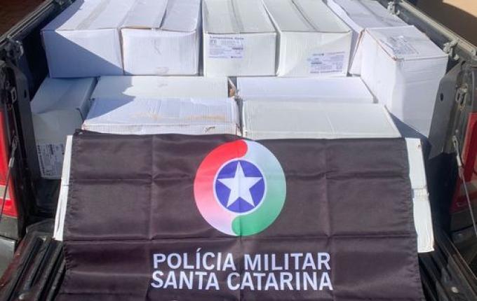 Caminhonete com 600 kg de camarão irregular é apreendida no Oeste catarinense
