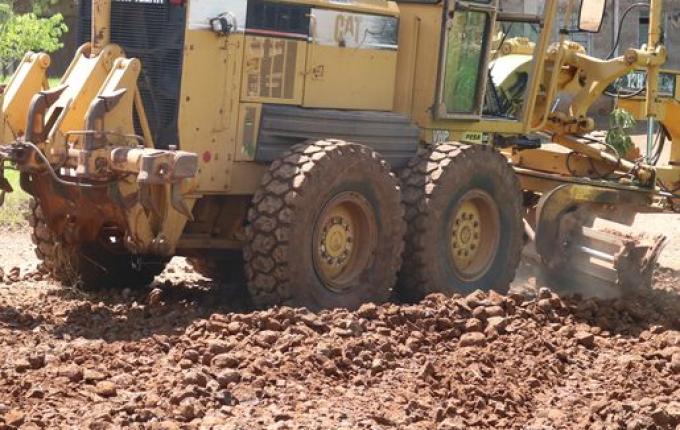 Secretaria de Obras inicia o ano com recuperação de estradas em Cedro