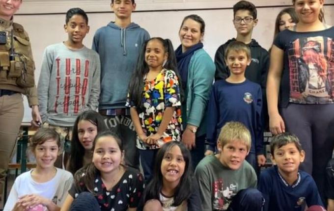 Polícia Militar de Itapiranga realiza palestras para alunos do CRAS