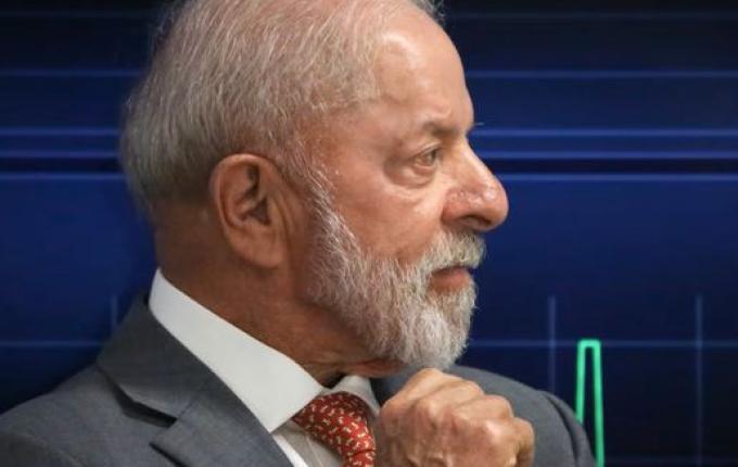 Após conversa com Trump, Lula discute Venezuela em viagem ao Panamá