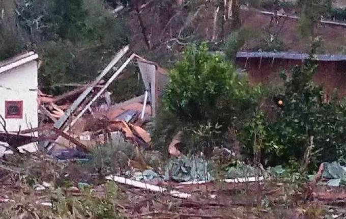 VÍDEO: Imagens mostram destruição em Descanso e Belmonte