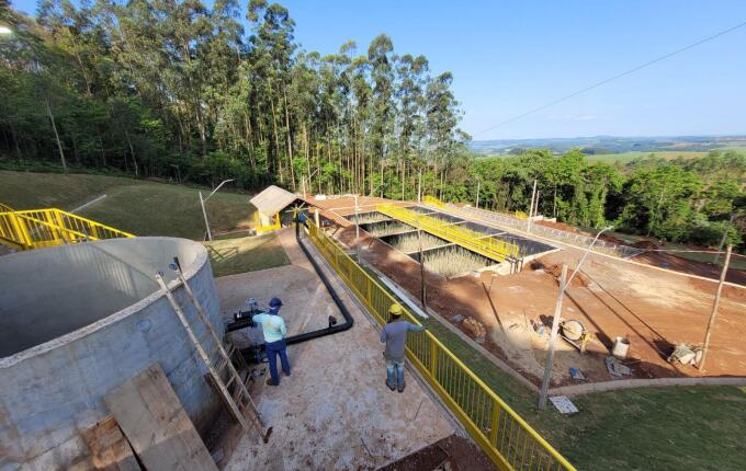 Casan inicia cobrança pelo serviço de limpeza de fossas em seis municípios da região