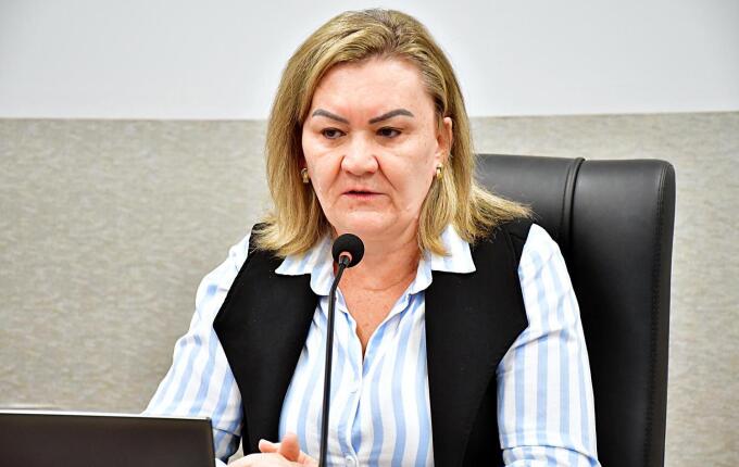 Vereadora propõe estudo para fornecer spray de pimenta a mulheres em situação de risco em SMO