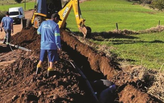 Itapiranga amplia investimento em rede de água